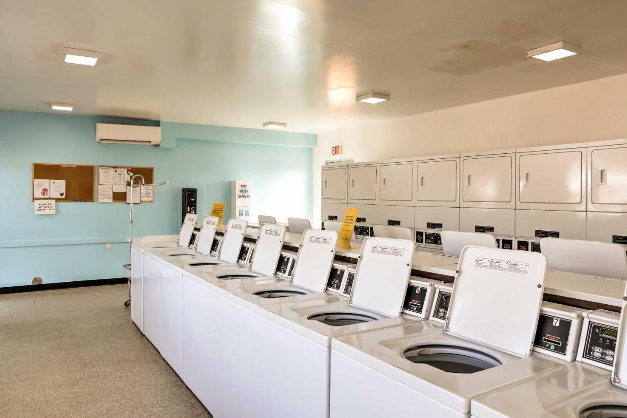 Cozy Lake Havasu City Home With Dock And Beach Access! Exteriör bild